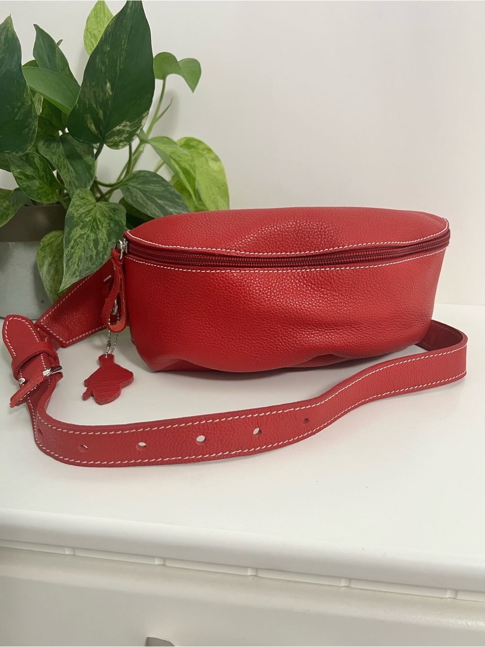 NEW Roots Pebbled Leather Crossbody Bag, Fanny Pack, Red